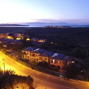 Aparthotel Residenze L'isola Surf House, Porto Pollo